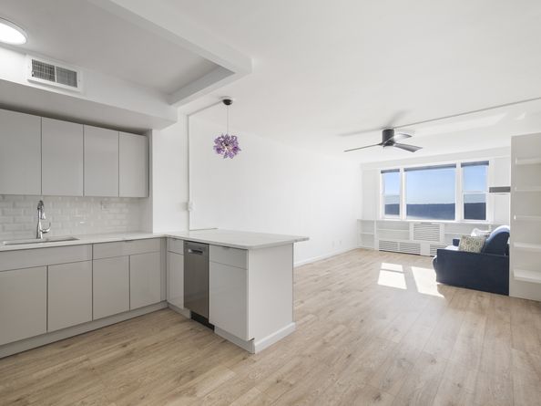 5900 Arlington Avenue 22P, Bronx NY 10471