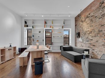 305 East 4th Street