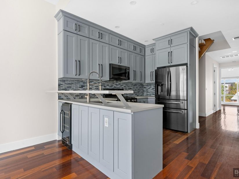 131 Jackson Street 4A, Brooklyn NY 11211