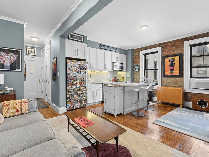 24-51 38th Street C2, Queens NY 11103