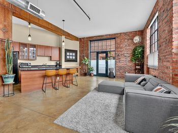 2500 Walnut Street