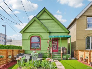 32 W 3rd Avenue