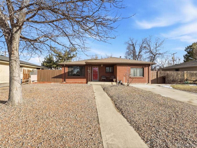 3206 Vaughn Street N, Aurora CO 80011