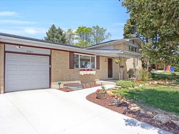 9581 Green Court