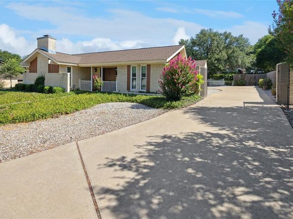 7800  Regatta Court , Fort Worth Texas 76179