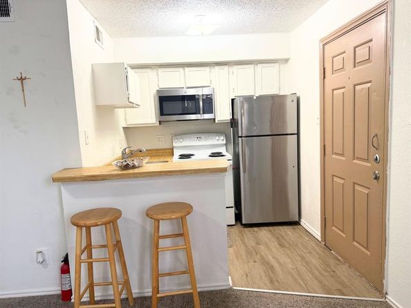 9803  Walnut Street  308, Dallas Texas 75243