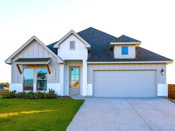 7231  VelvetLeaf  , Benbrook Texas 76126