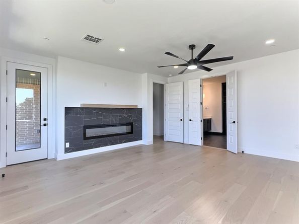 412  Vista Buena Trail , Fort Worth Texas 76111