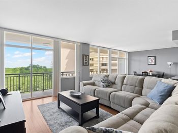 6211 W Northwest Highway 