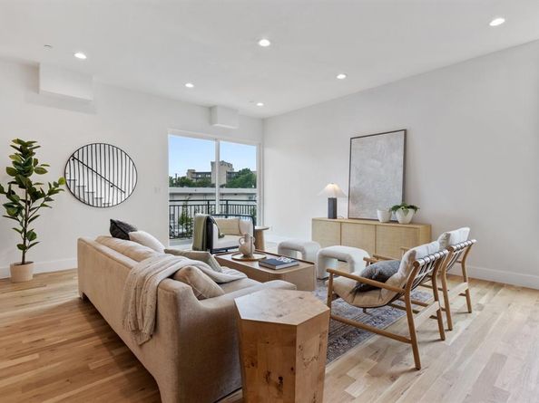 4330  Dickason Avenue  201, Dallas Texas 75219