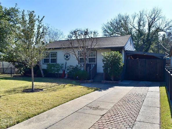 2212  Barlow Avenue , Dallas Texas 75224