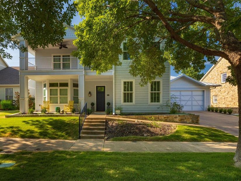 892  Ivy Lane , Rockwall Texas 75087