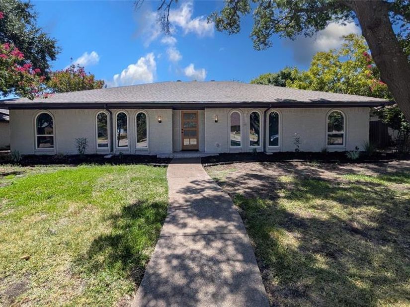 3024  Creekbend Drive , Plano Texas 75075