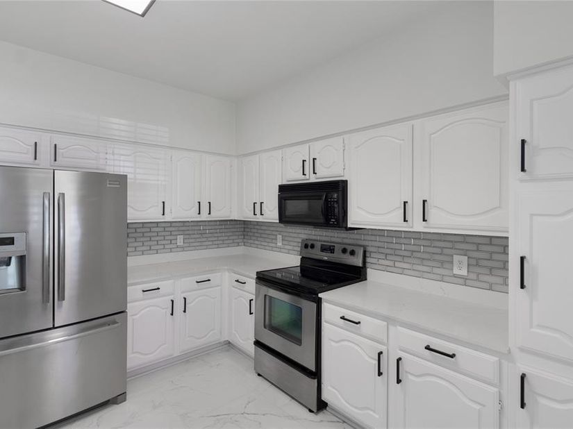 2835  Keller Springs Road  903, Carrollton Texas 75006