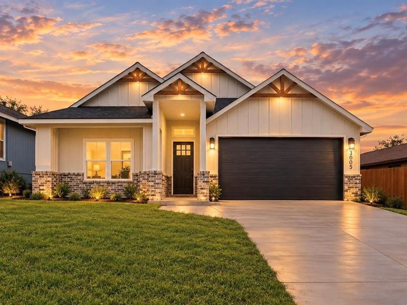 3005  Hanna Avenue , Fort Worth Texas 76106