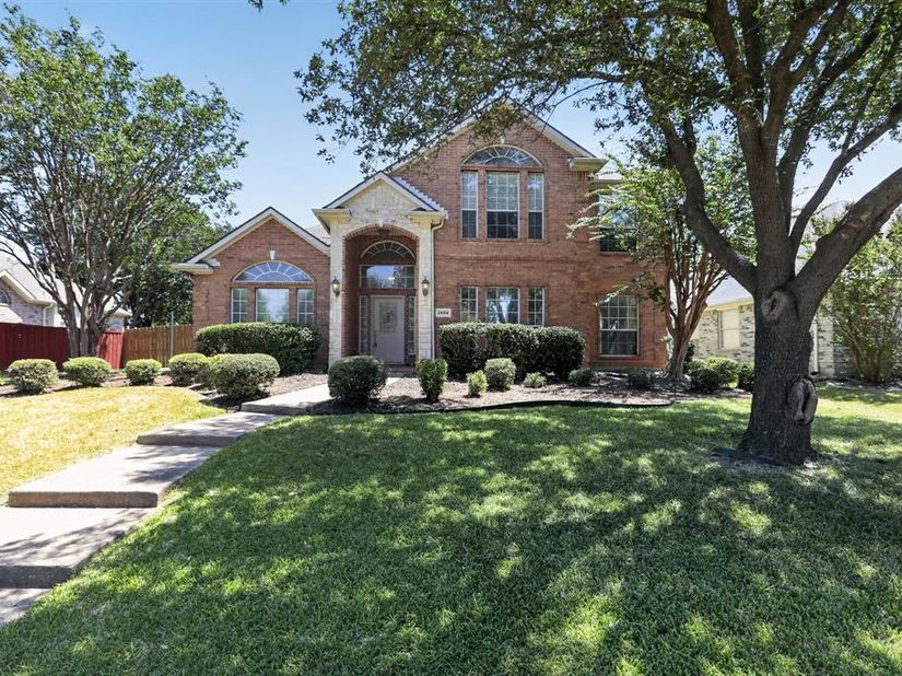 2806  Glenwick Court , Richardson Texas 75082
