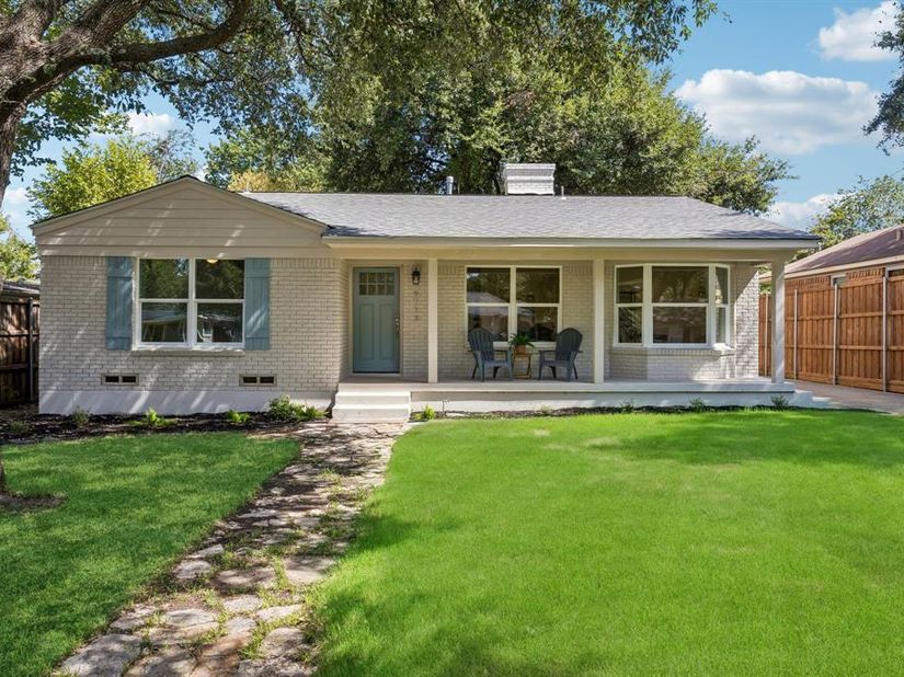 6718  Hialeah Drive , Dallas Texas 75214