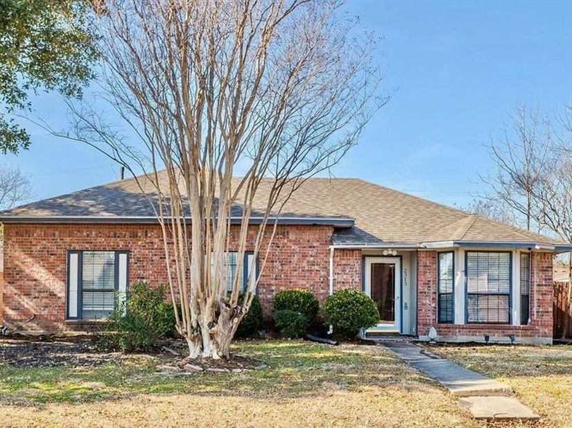 2313  Lakeshore Lane , Rowlett Texas 75088