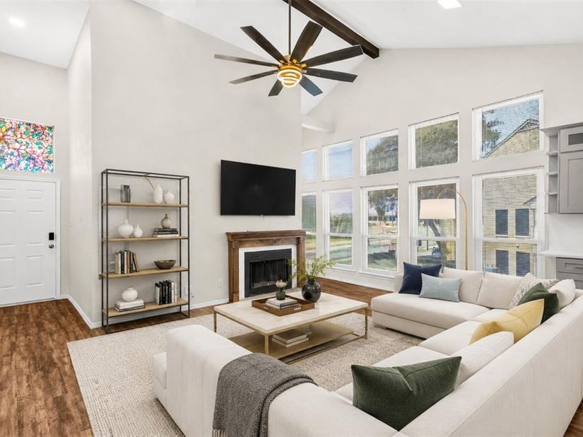 5705  Marvin Loving Drive  201, Garland Texas 75043