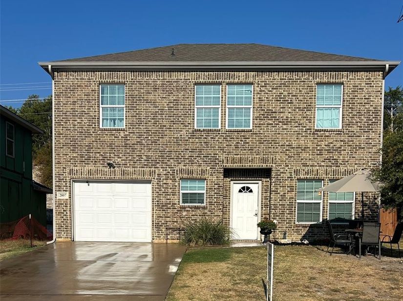 2807  Ainwick Court , Dallas Texas 75227