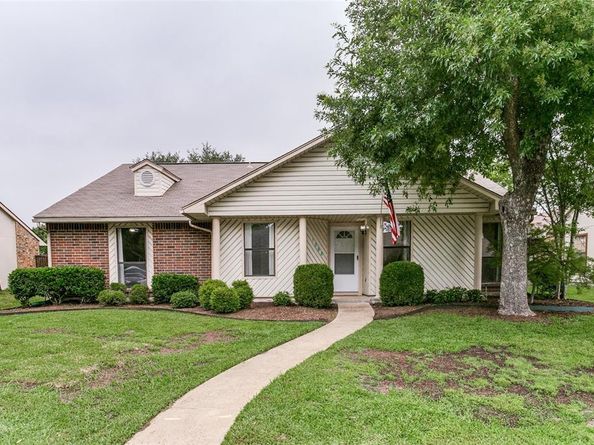 1305  Thoreau Lane , Allen Texas 75002