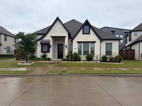 12513  Royal Oaks Lane , Farmers Branch Texas 75234