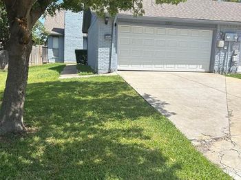 2205  Heritage Circle 