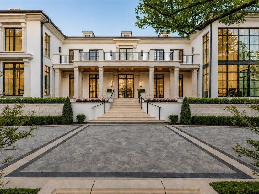 10010  Strait Lane , Dallas Texas 75229