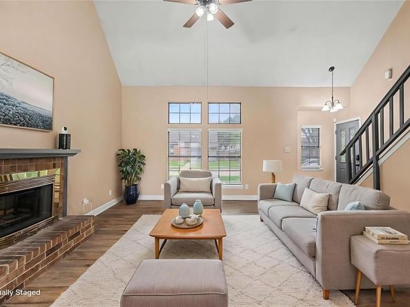 6832  Younger Drive , The Colony Texas 75056