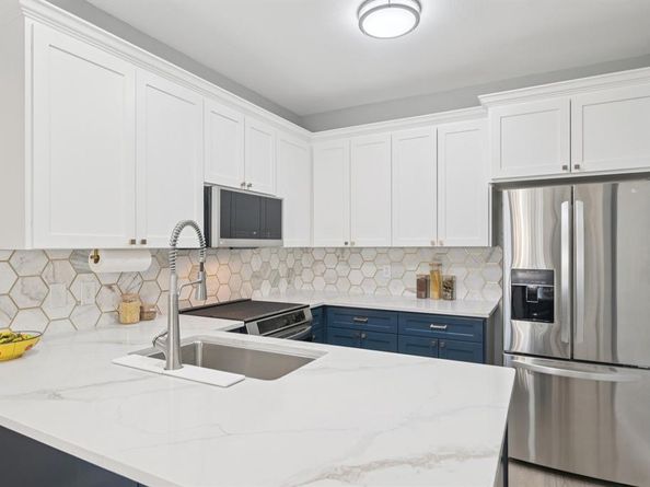 209  Cimarron Trail  6, Irving Texas 75063