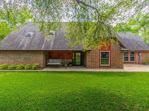127  Nicklaus Nook  , Lancaster Texas 75146