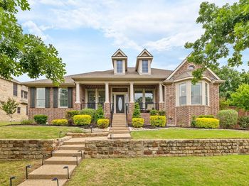 1229  Queen Peggy Lane 