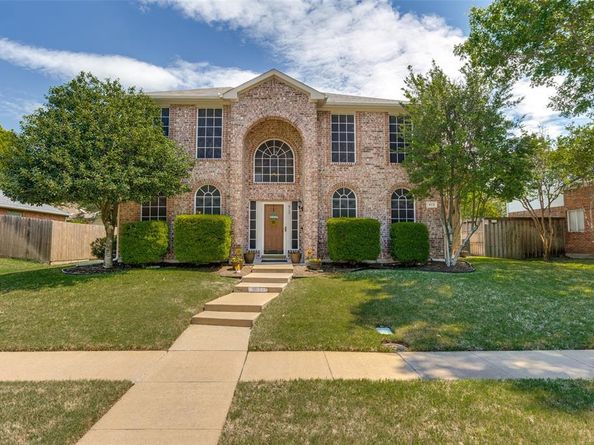 913  Aylesbury Drive , Allen Texas 75002