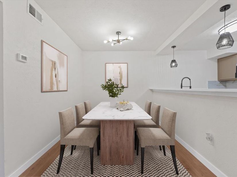 7510  Holly Hill Drive  152, Dallas Texas 75231