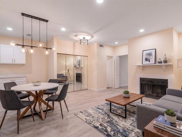 5550  Spring Valley Road  H23, Dallas Texas 75254