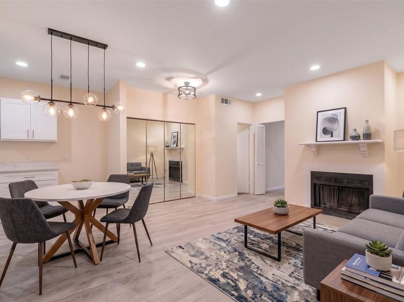 5550  Spring Valley Road  H23, Dallas Texas 75254