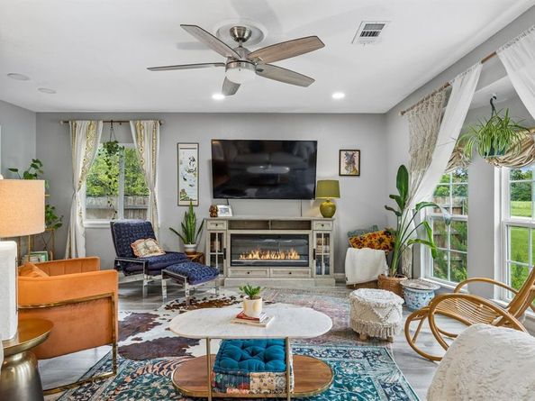 2306 W Five Mile Parkway , Dallas Texas 75224