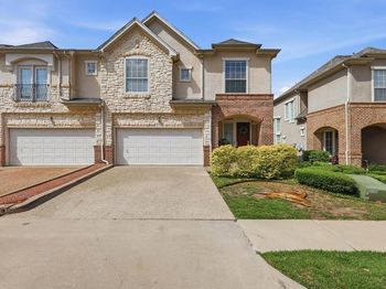 2535  CHAMPAGNE Drive 