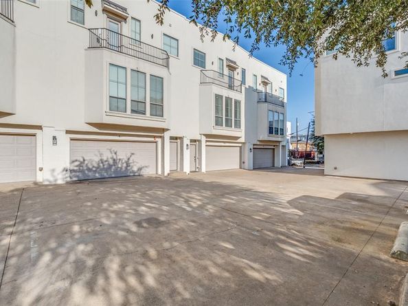 2100 N Fitzhugh Avenue  O, Dallas Texas 75204