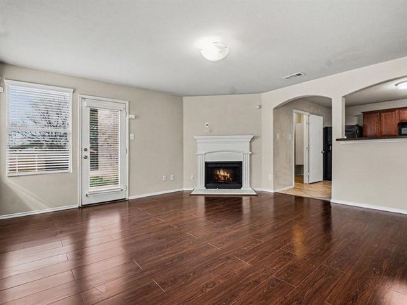 655  Lentisco Drive , Lancaster Texas 75146