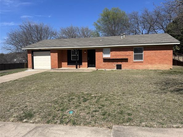6406  Waynewood Court , Fort Worth Texas 76135