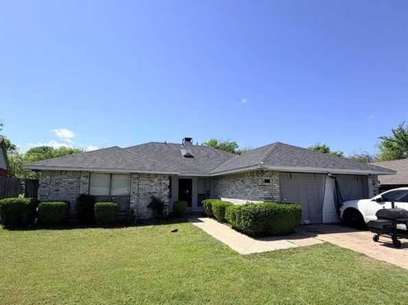 951  Brookside Drive , Cedar Hill Texas 75104