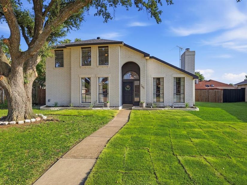 7606  Beverly Drive , Rowlett Texas 75089