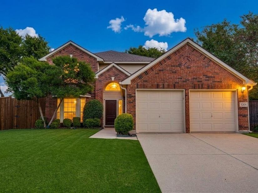 9304  Leesburg Court , McKinney Texas 75071