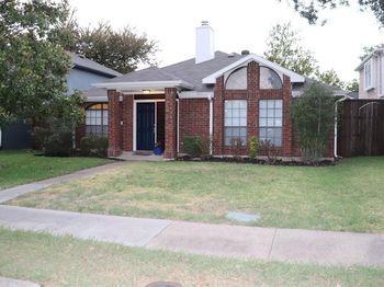 1600  Mountain Side Drive 