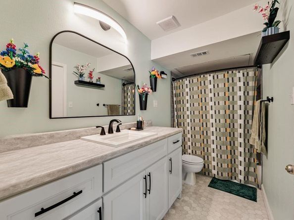 4273  Madera Road  4, Irving Texas 75038