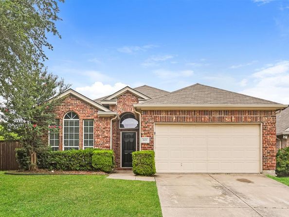 8421  Miramax Trail , Dallas Texas 75249