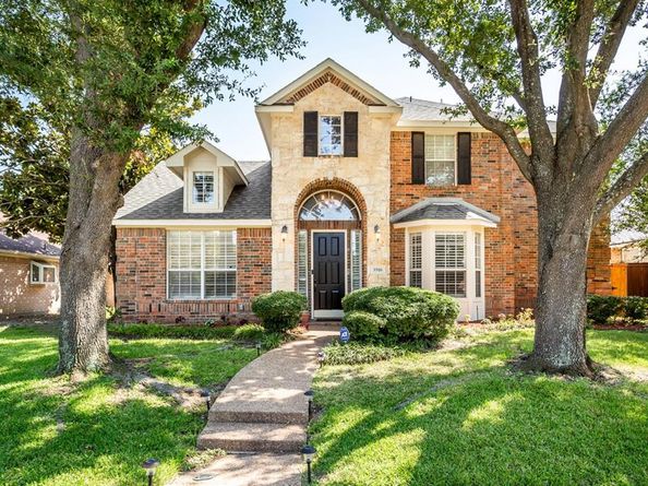 5916  Mossbrook Trail , Dallas Texas 75252