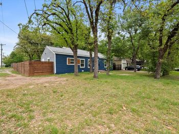 2020  Bluebonnet Drive 