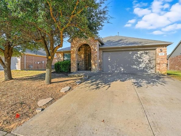 640  Swift Current Drive , Crowley Texas 76036